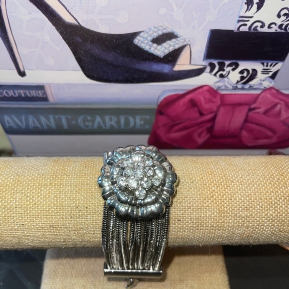 🌹🌹Premier Designs Rhinestones Silver Tone Multi Strand Snakeskin Bracelet - Picture 3 of 9